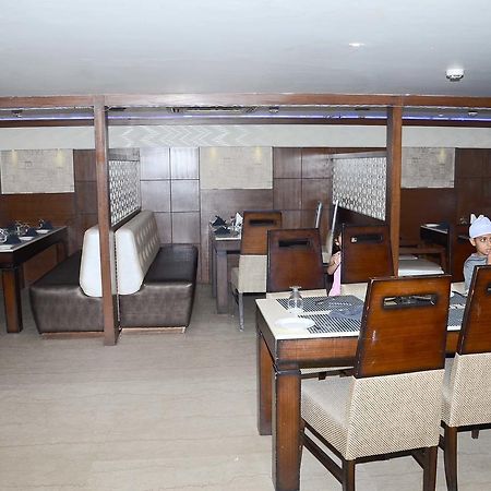 Hotel Opulence Pathānkot Zewnętrze zdjęcie